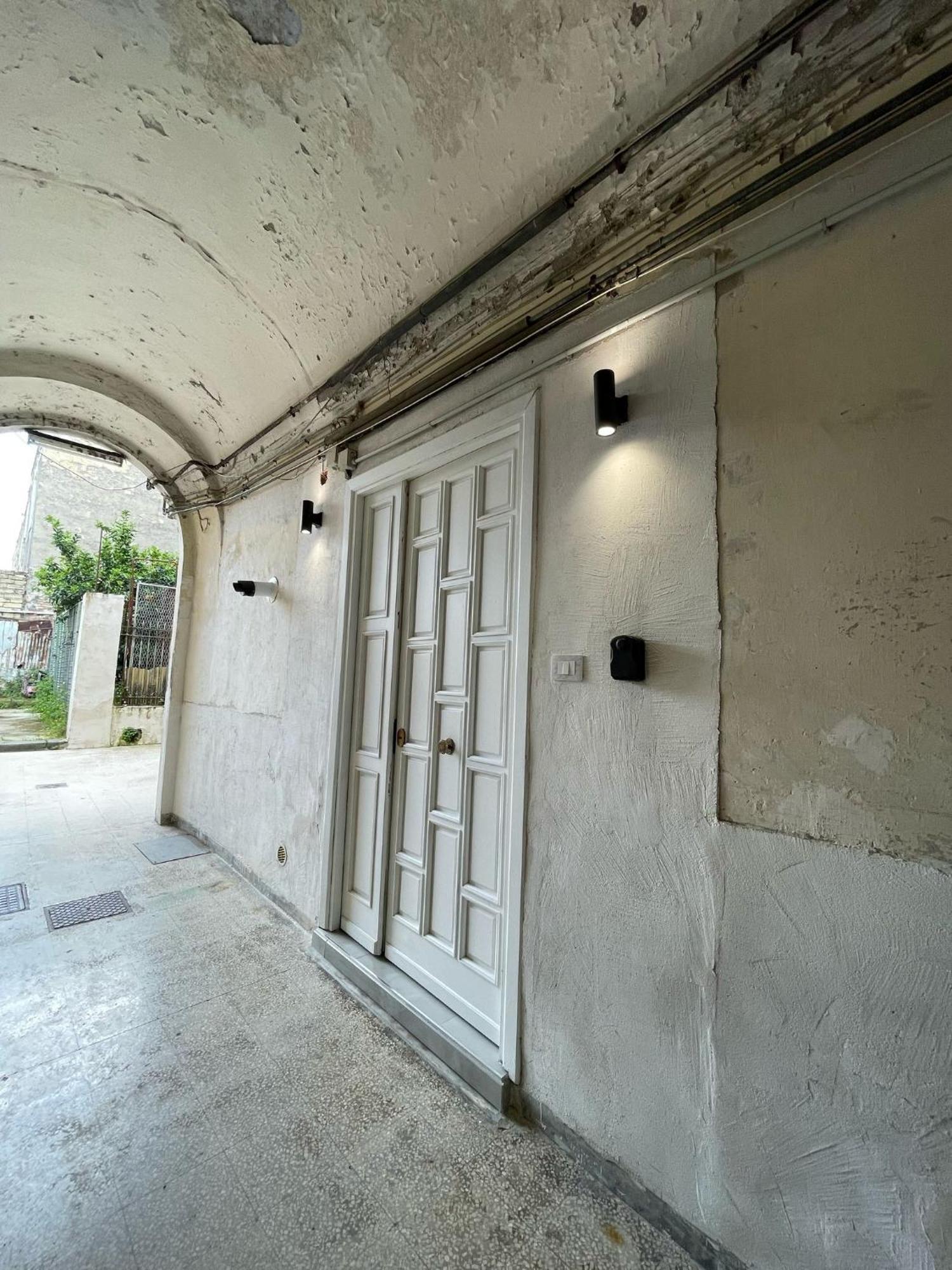 Apartament Charm E Chic Neapol Zewnętrze zdjęcie